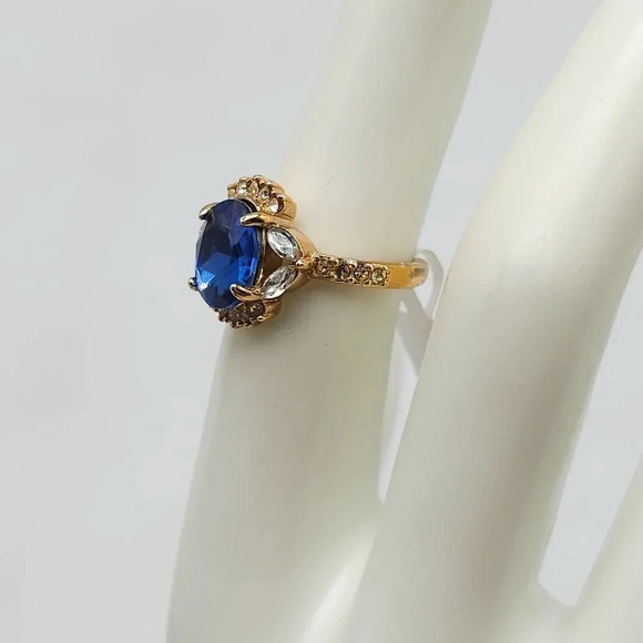 Blue Clear Glass Rhinestone High End Cocktail Retro Ring Size 6 - Picture 3 of 4